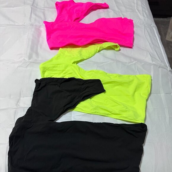 SKIMS PLUS SIZE- Fits everybody cut out super cropped top - Picture 3 of 5